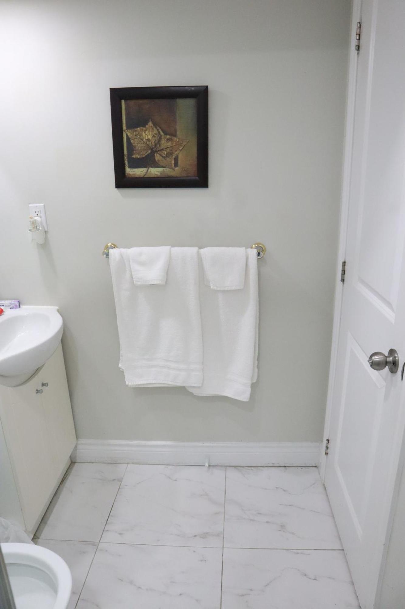 Stunning Furnished 2Bedroom/2Washroom Apartment Brampton Exteriér fotografie