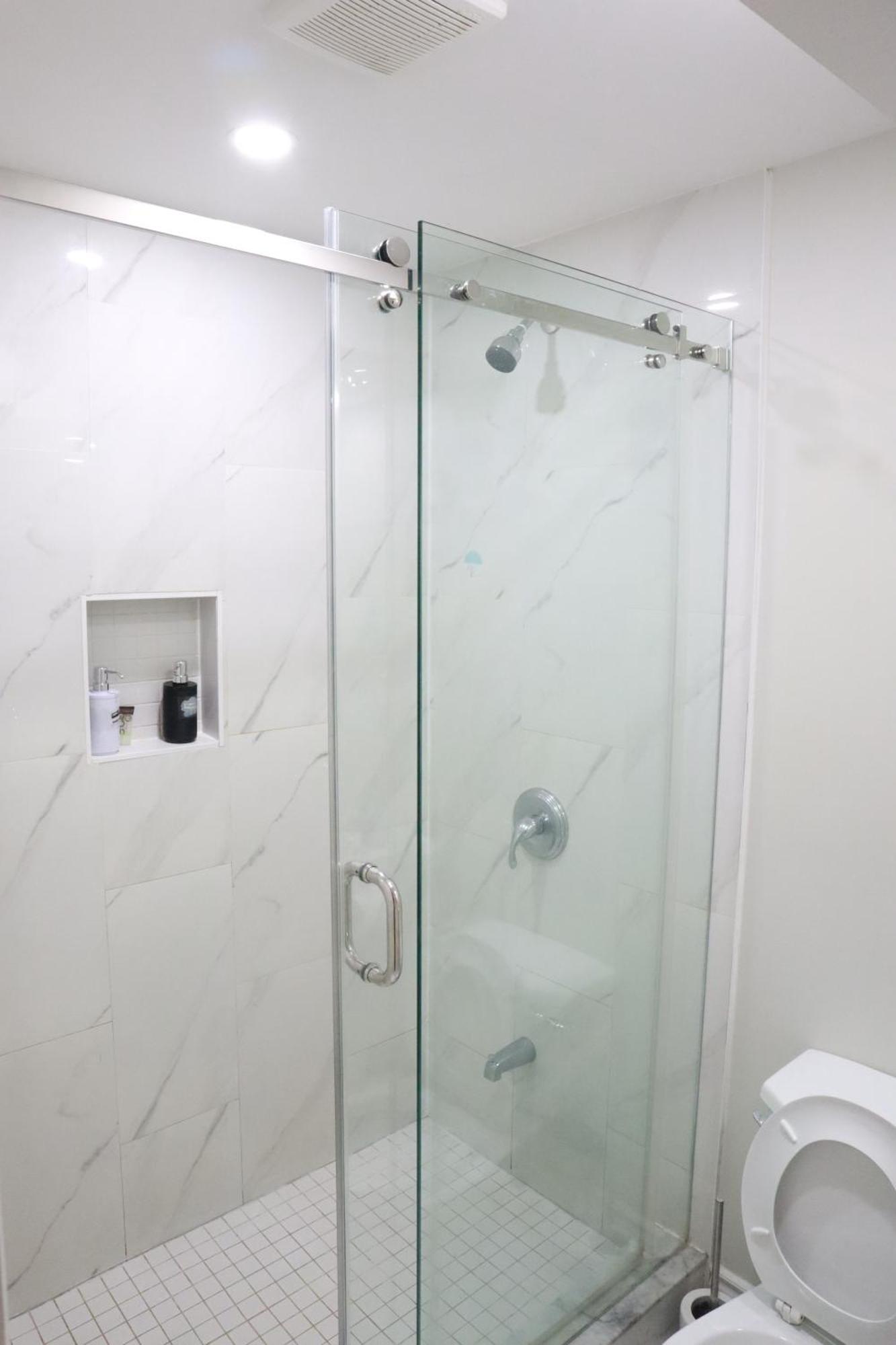 Stunning Furnished 2Bedroom/2Washroom Apartment Brampton Exteriér fotografie