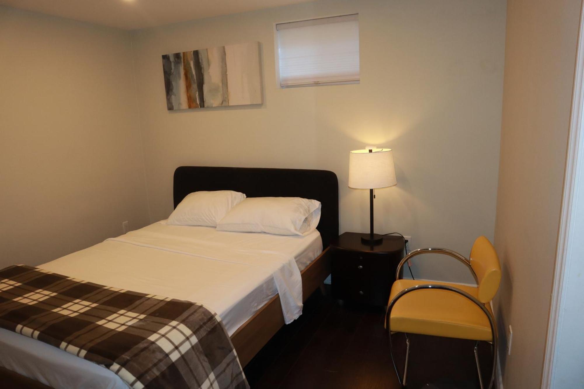 Stunning Furnished 2Bedroom/2Washroom Apartment Brampton Exteriér fotografie