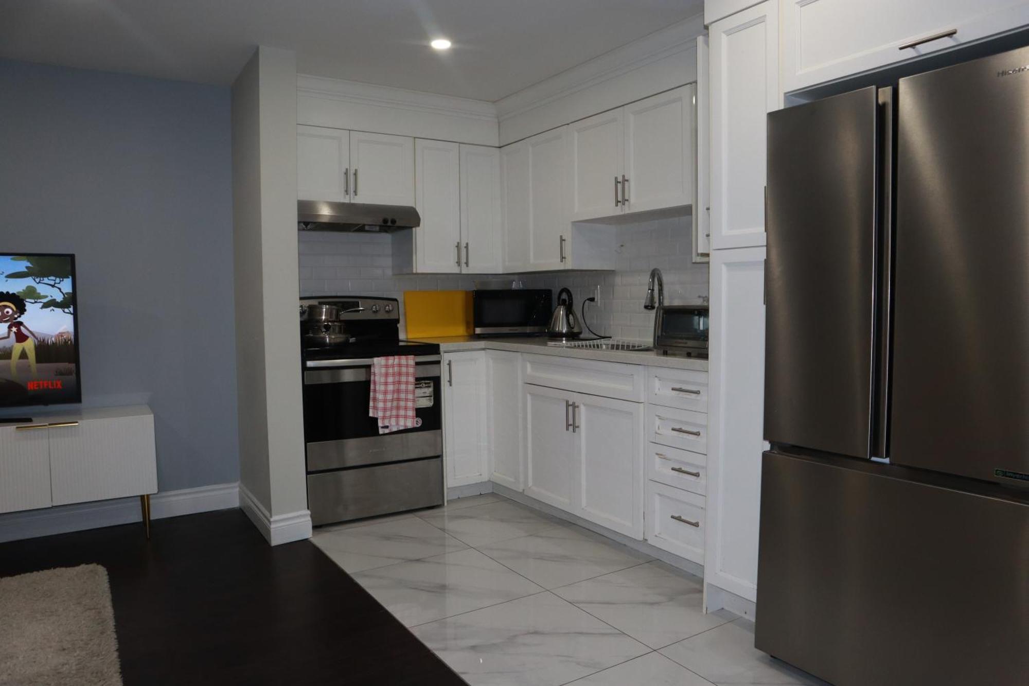 Stunning Furnished 2Bedroom/2Washroom Apartment Brampton Exteriér fotografie