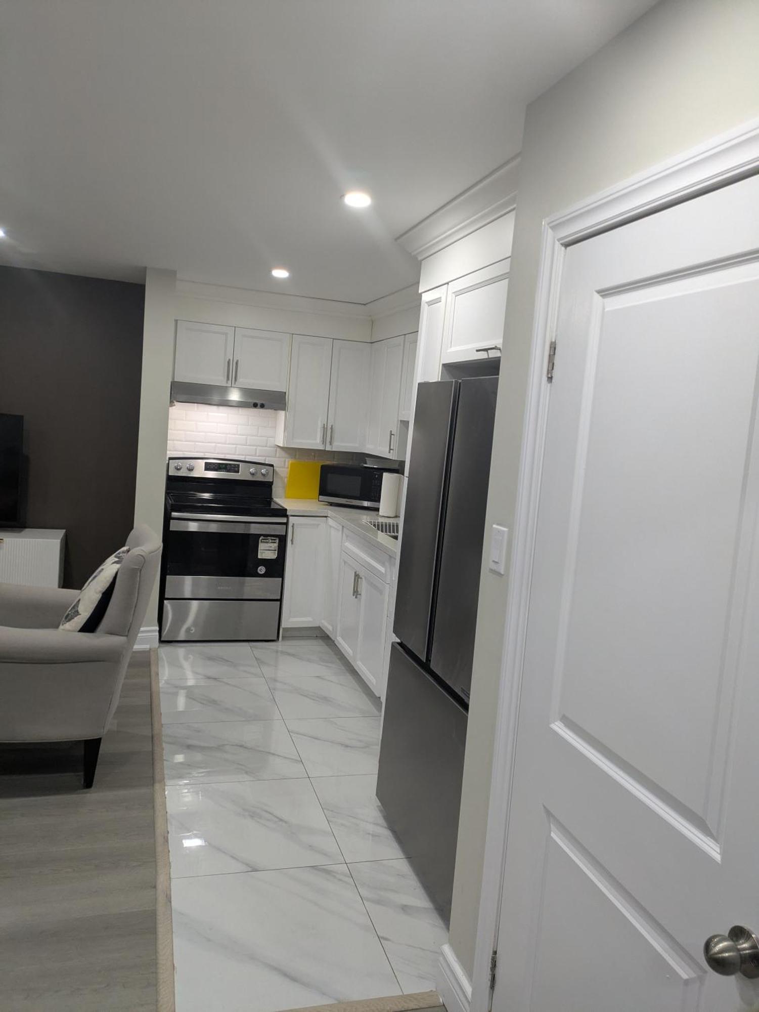 Stunning Furnished 2Bedroom/2Washroom Apartment Brampton Exteriér fotografie